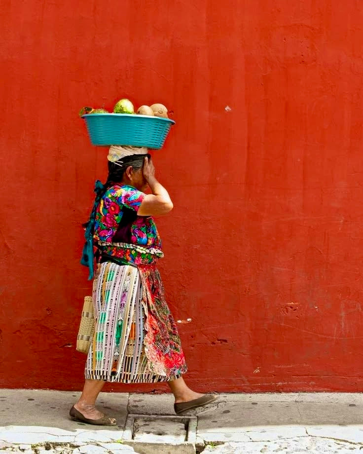 COLLAR IXCHEL CARMESÍ