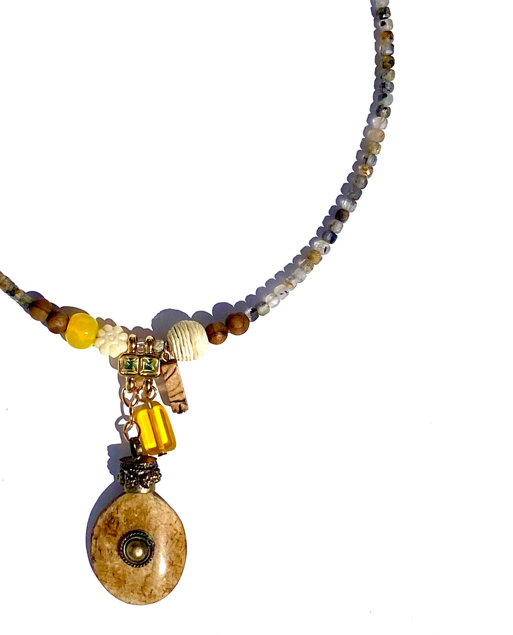 COLLAR VESTIGIO