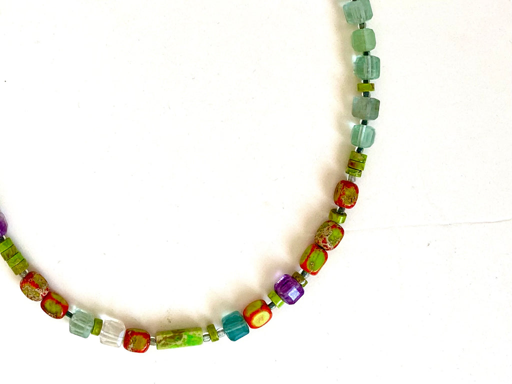 COLLAR BAHARI