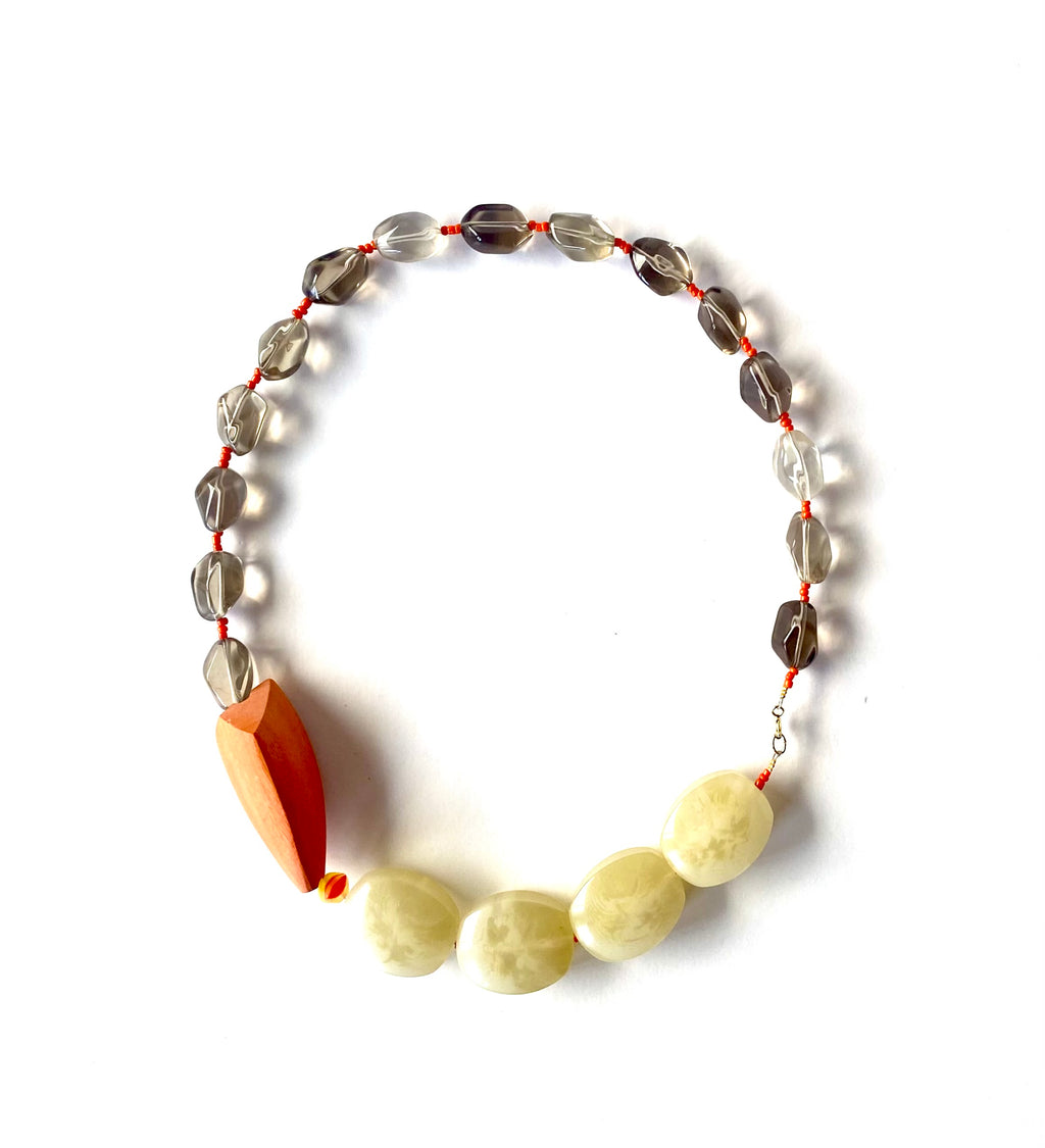 COLLAR AHUMADO