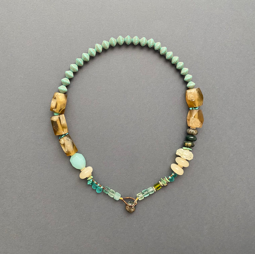 Collar de artista "Flujo de agua"